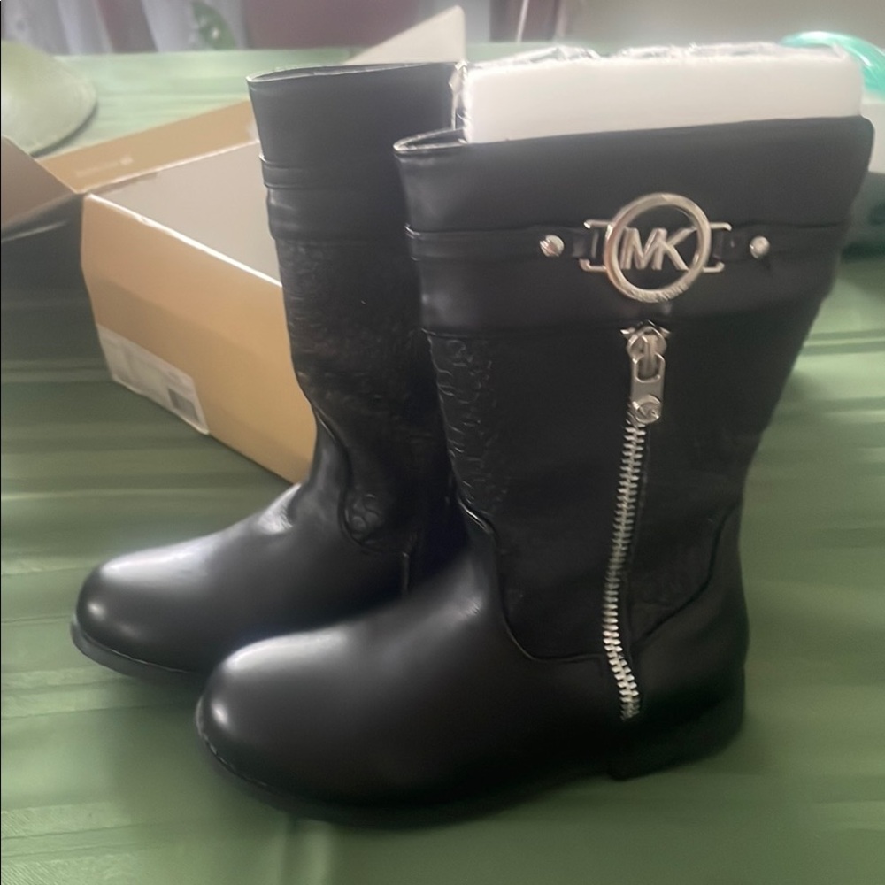 Michael Kors Black Boots with Silver Hardware Kids Size 11